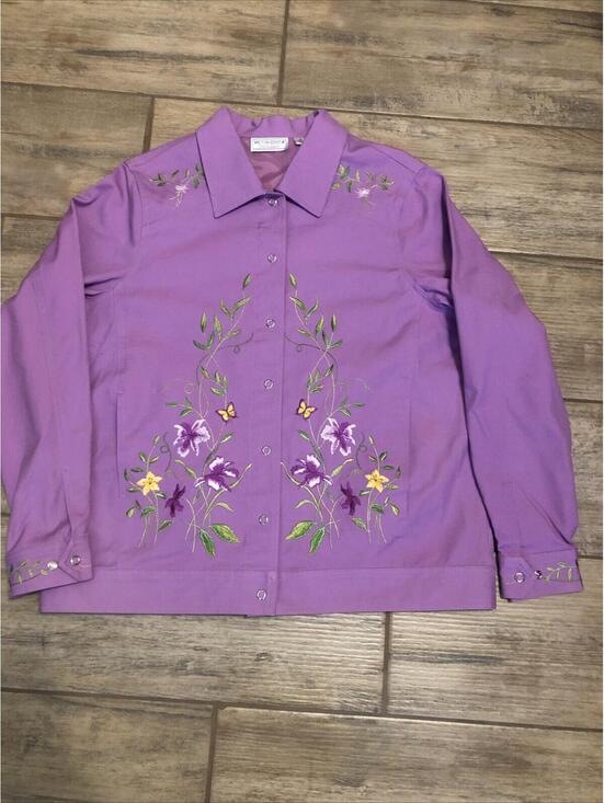 Victor Costa Jackets & Blazers - Vtg Victor Costa Womens Purple Denim/canvas Jacket Embroidered  Snap‎ Collared M